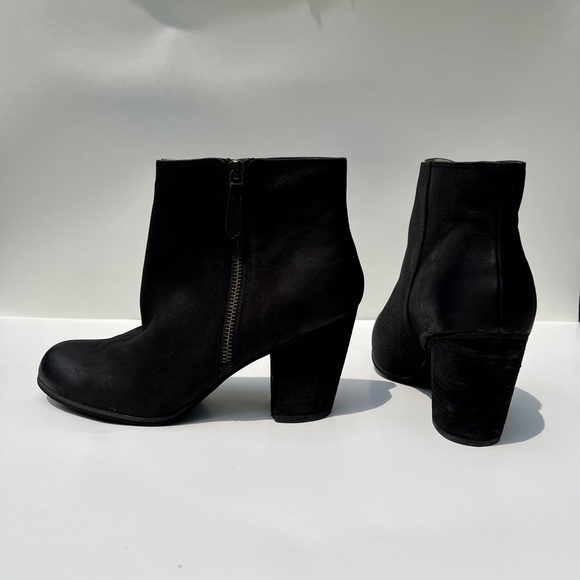 NWT BP Nordstrom Trolley Ankle Booties - Sizes 8.5W or 9W - Picture 3 of 12